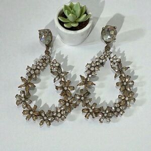 Elegant Floral Drop Earrings